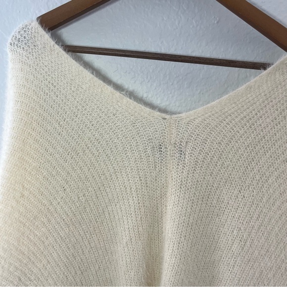 Saturday Sunday Anthropologie Eyelash Striped Batwing Poncho Sweater Size OS - Picture 10 of 10